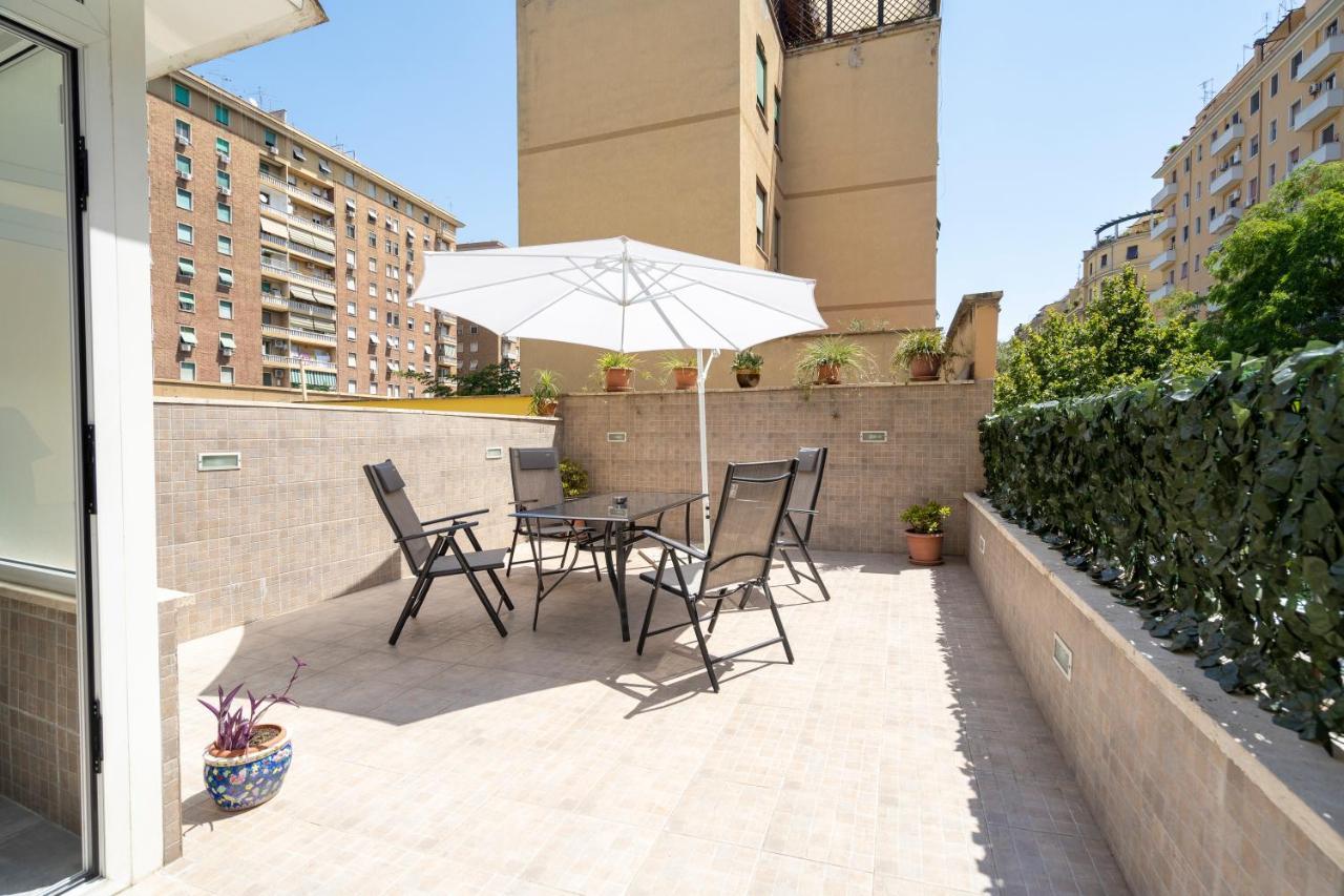 Appia Purple Terrace In Apartment *